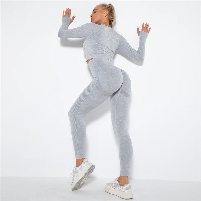 Women's Long Sleeve Crop Top And Leggings Yoga Set