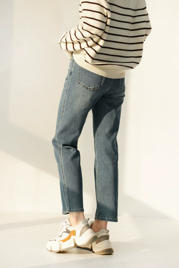 Washed Straight Slim Looking Spring and Autumn Women's Jeans