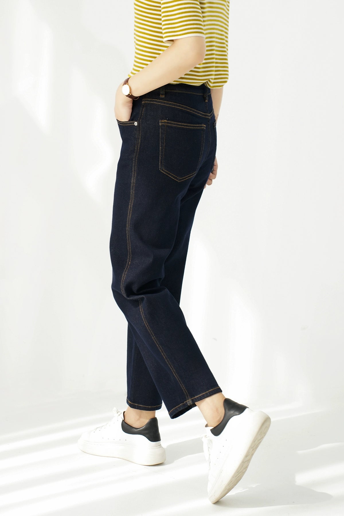 Washed Straight Slim Looking Spring and Autumn Women's Jeans