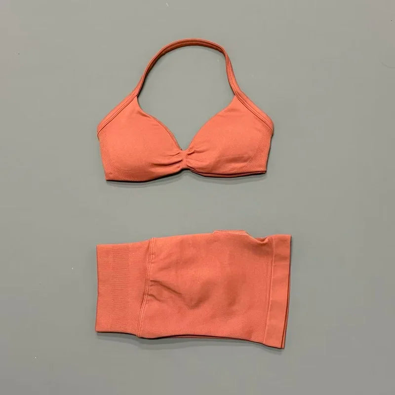 Women's Twist Front Bra And Shorts Yoga Set