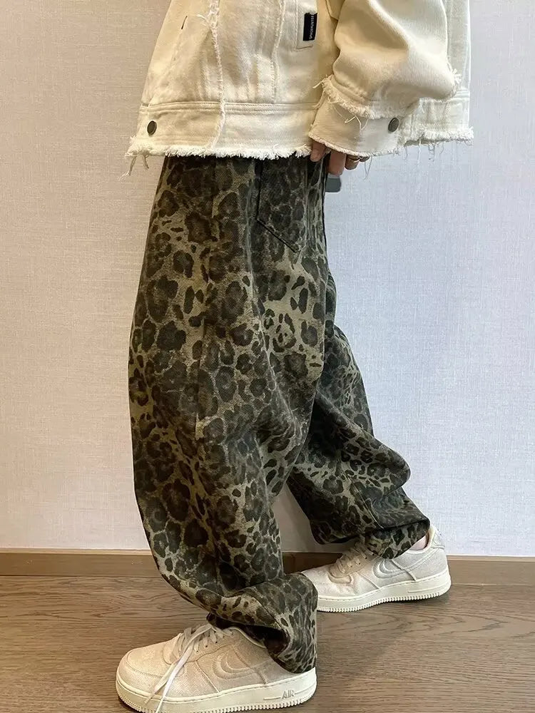 Men's Leopard Print Wide Leg Denim Jeans for Casual Everyday Wear