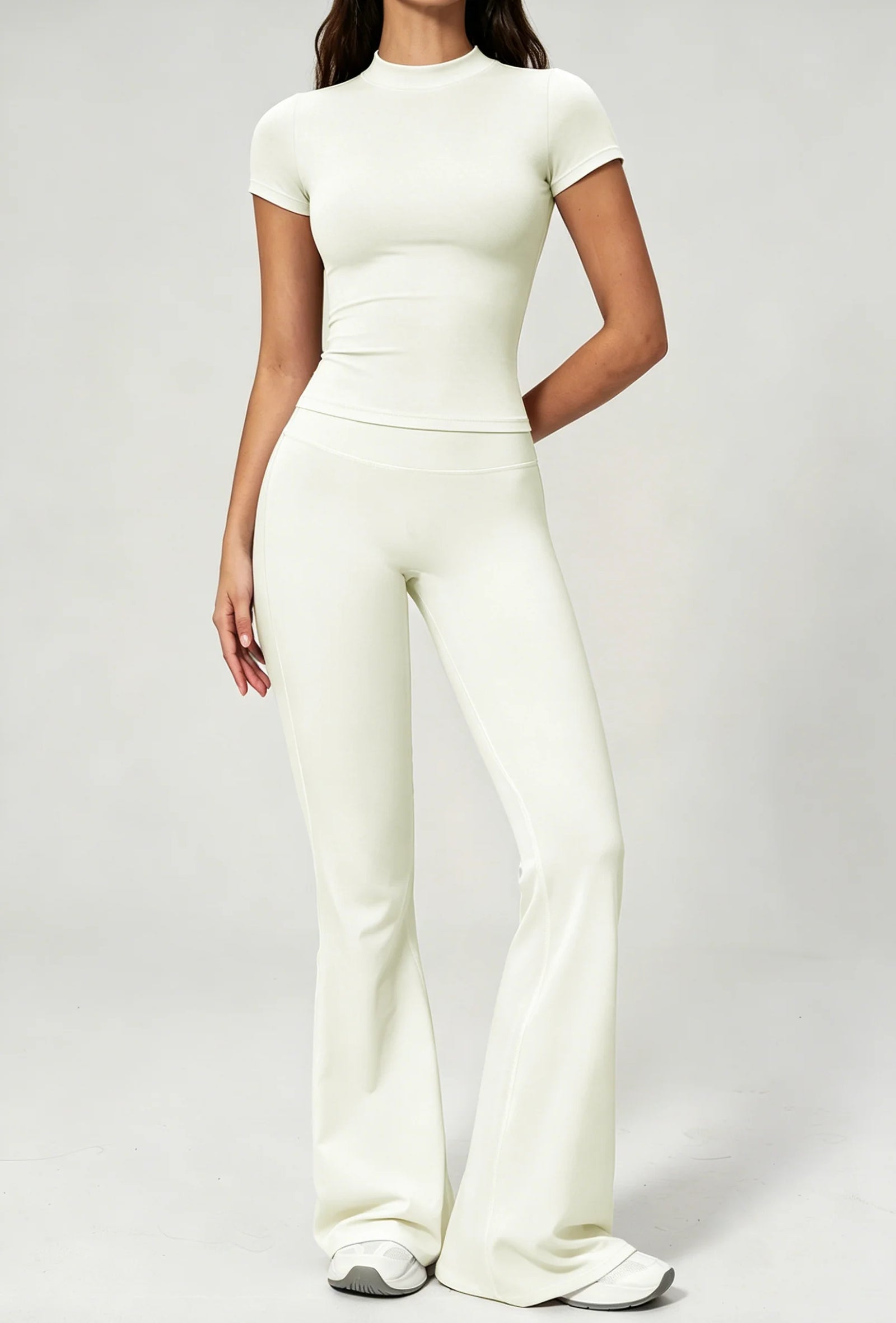 Women's Tee And Flared Leggings Yoga Set For Workout Outfits