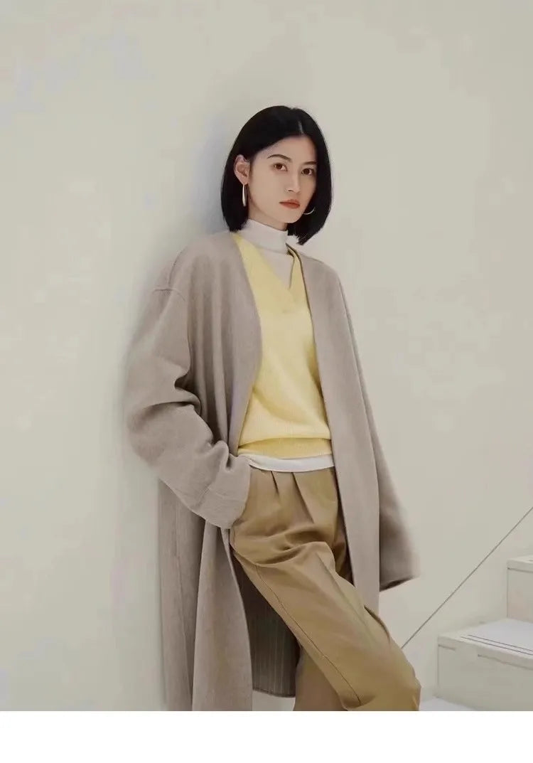 V-neck pure cashmere sweater women autumn and winter loose and versatile knitted sweater short wool base layer