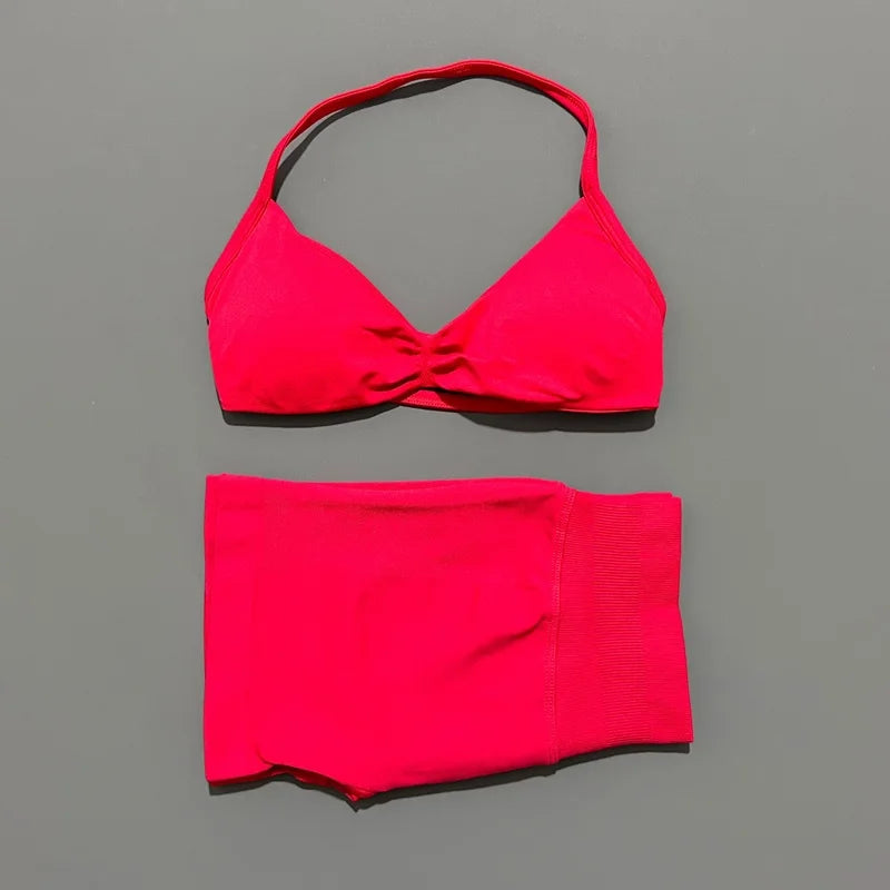 Women's Twist Front Bra And Shorts Yoga Set