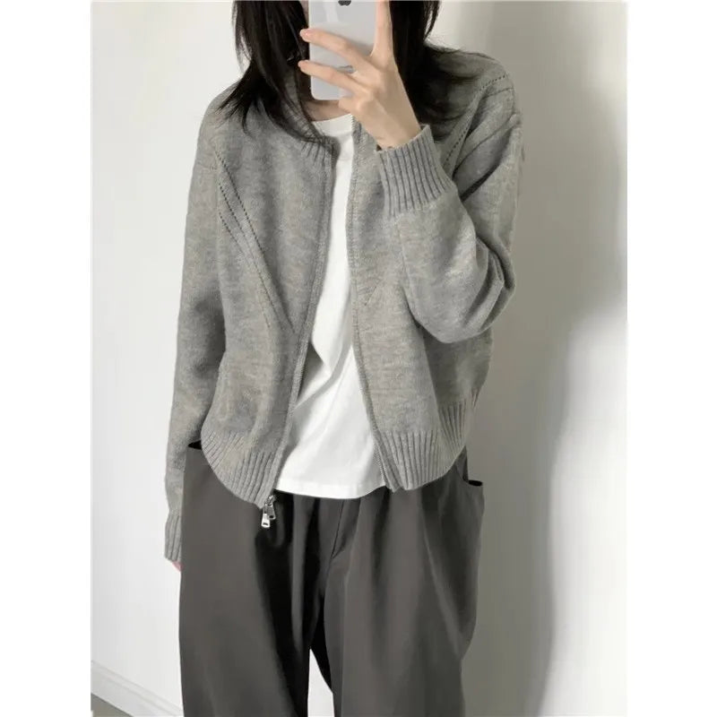 High-end grey retro cashmere knitted zipper cardigan women loose sweater coat with wool autumn and winter