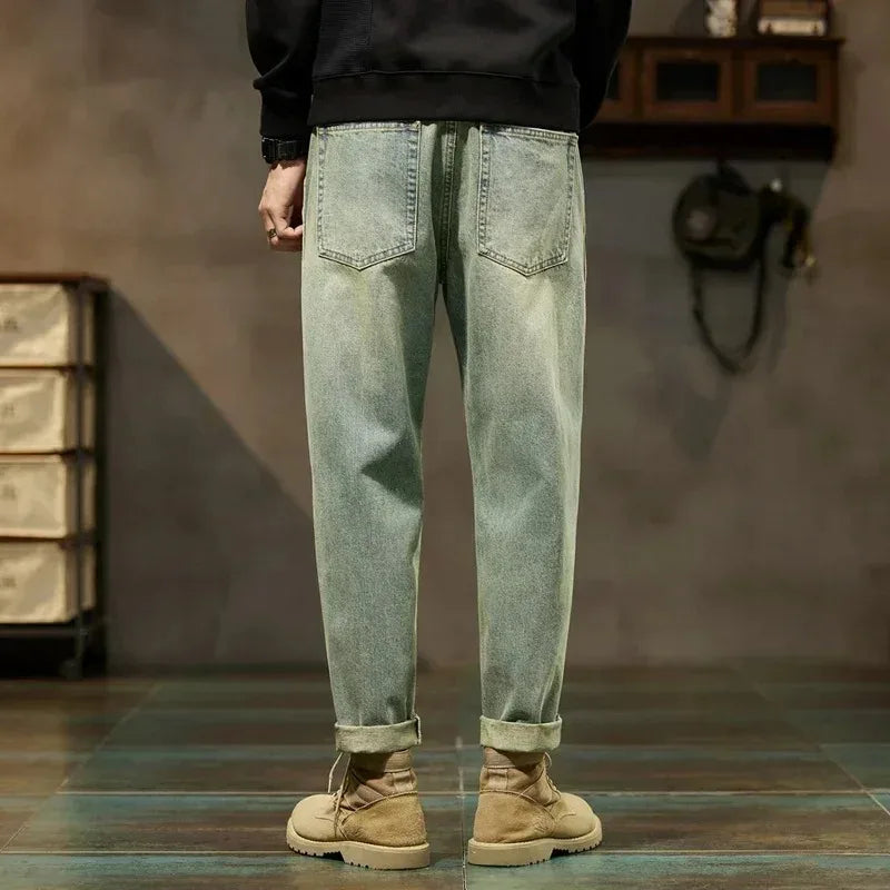 Men's Straight Leg Denim Jeans for Casual Everyday Wear