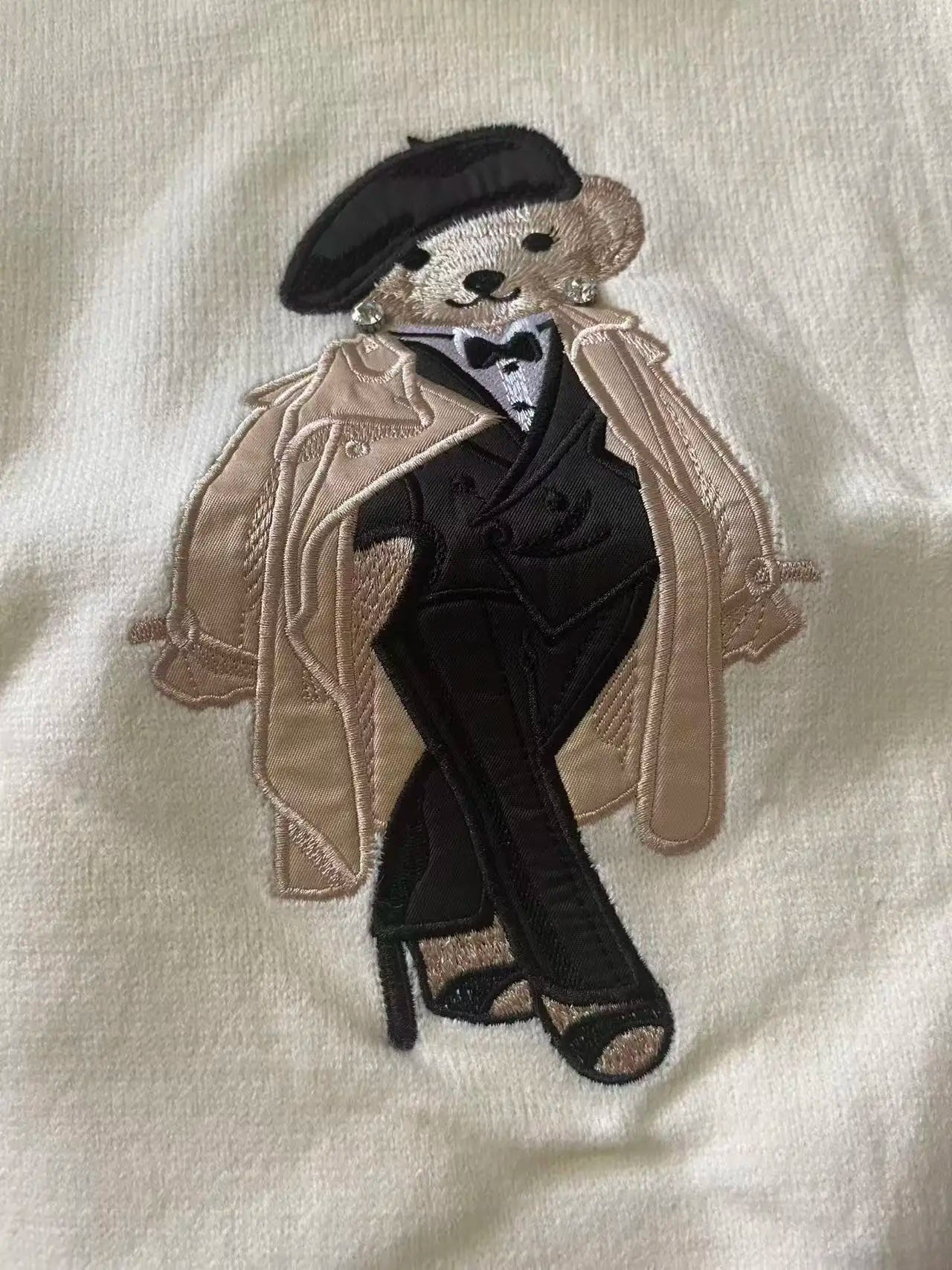 Women's Teddy Bear Graphic Crew Neck Sweater Casual Knit Layer