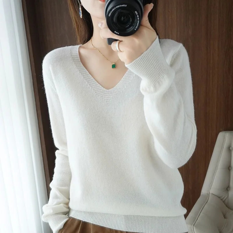 Women's V Neck Long Sleeve Sweater Casual Knit Layer