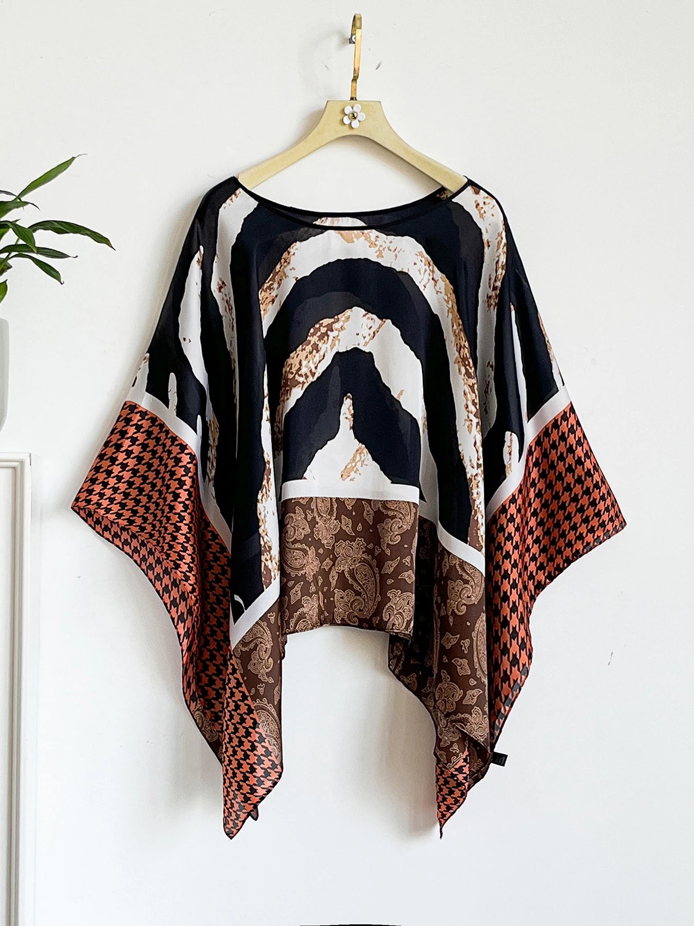 Printed Round Neck Draped Poncho for Layering over Outfits