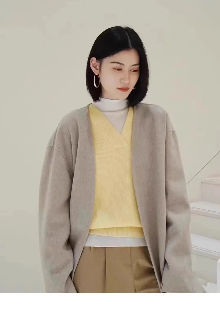 V-neck pure cashmere sweater women autumn and winter loose and versatile knitted sweater short wool base layer