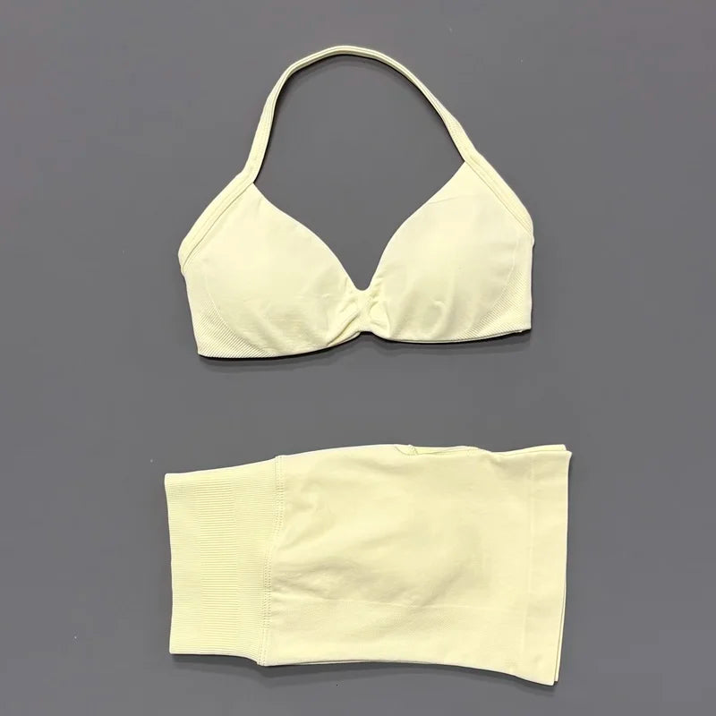 Women's Twist Front Bra And Shorts Yoga Set