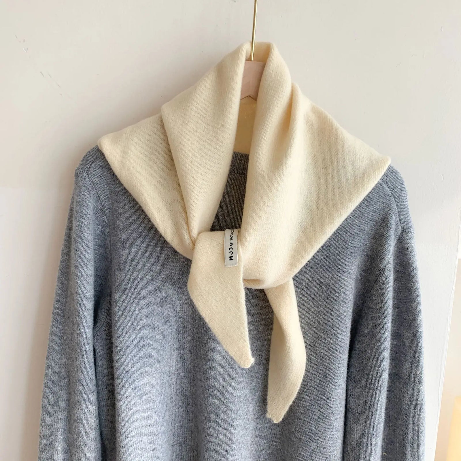 Solid Small Triangle Knit Scarf with Pointed Ends