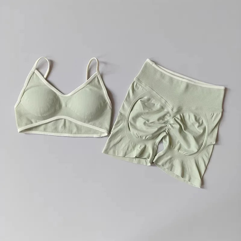 Women's Contrast Trim Bra And Shorts Yoga Set