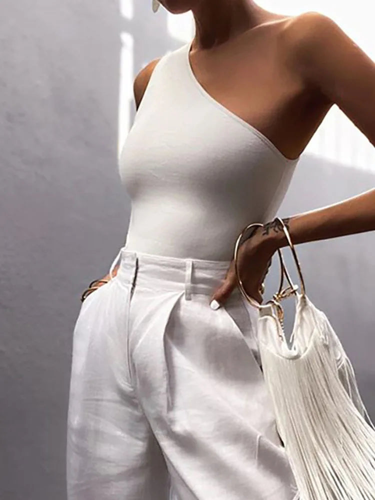 Women's Fitted Crop Top with One-Shoulder Neckline and a Cropped Length