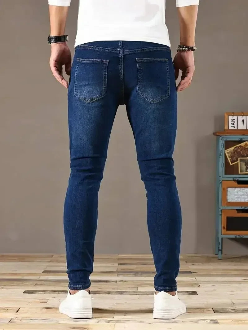 Men's Slim Fit Denim Jeans for Casual Everyday Wear