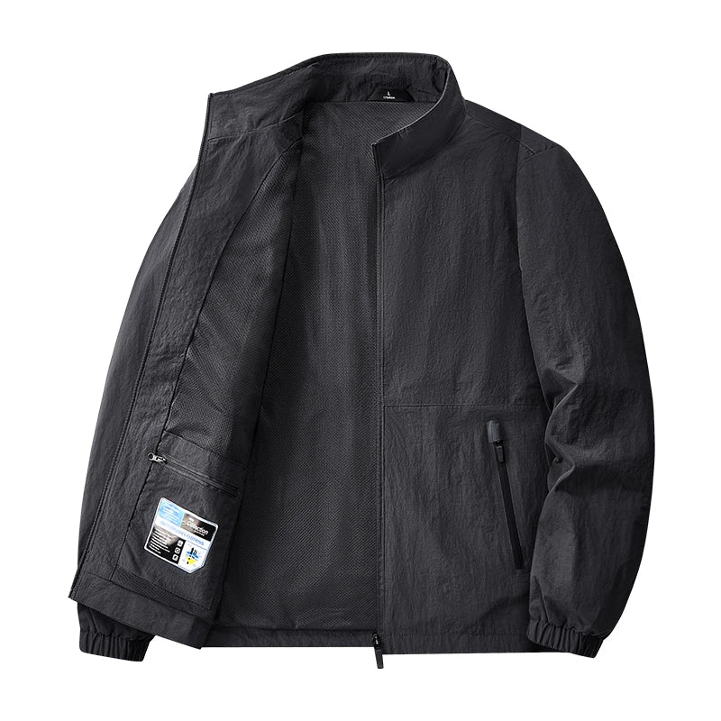 Hooded Long Sleeve Full Zip Outdoor Hiking Jacket with Pockets