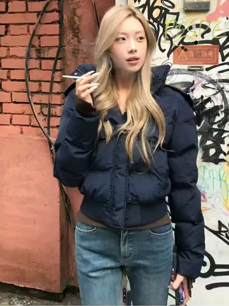 Women's Quilted Hooded Cropped Jacket for Layered Outfits