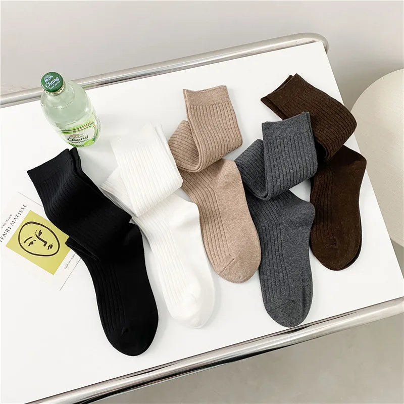 Solid Ribbed Knee High Socks with Shaped Heel