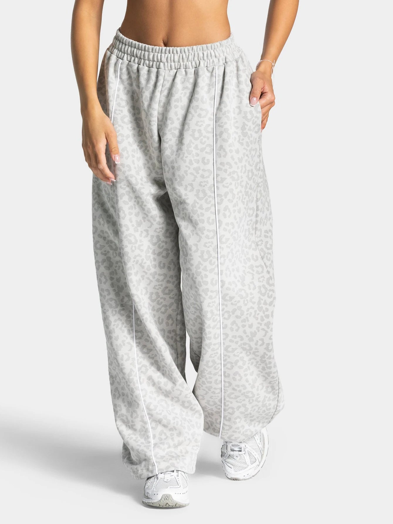 Women's Leopard Print Wide Leg Yoga Pants For Workout Outfits