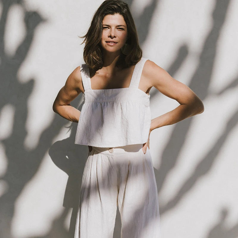 Women's Cotton-Linen Sleeveless Cropped Camisole Top with Button Detail for Summer Outfits