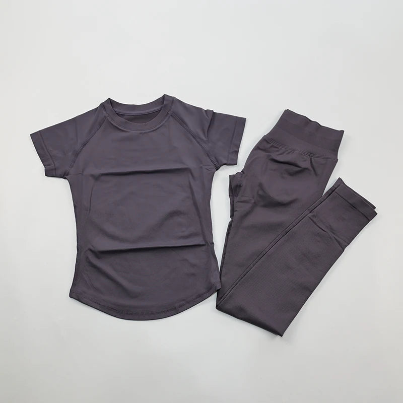Women's Tee And Shorts Yoga Set For Workout Outfits