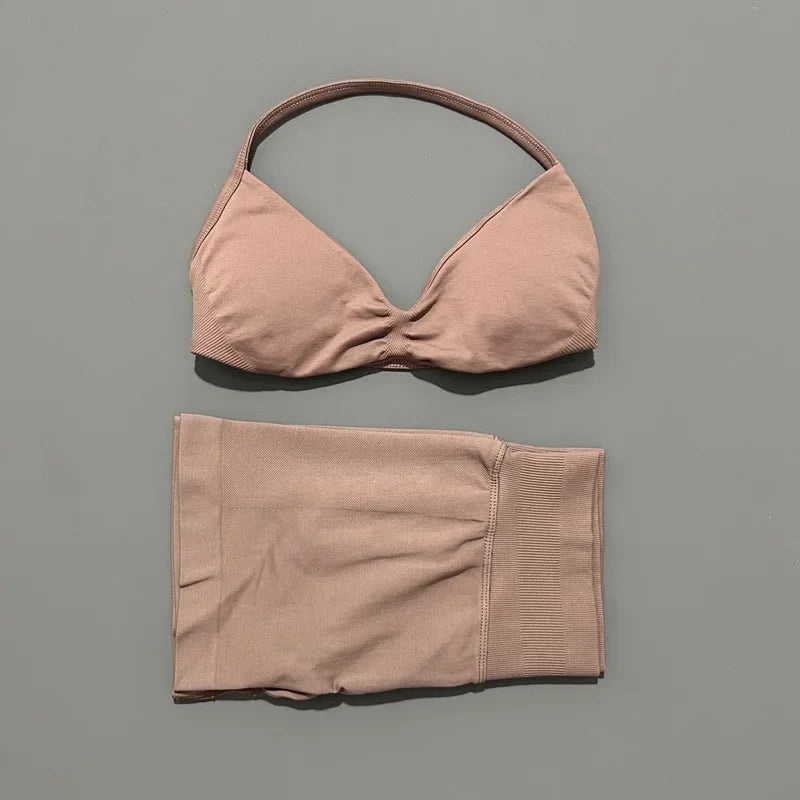 Women's Twist Front Bra And Shorts Yoga Set