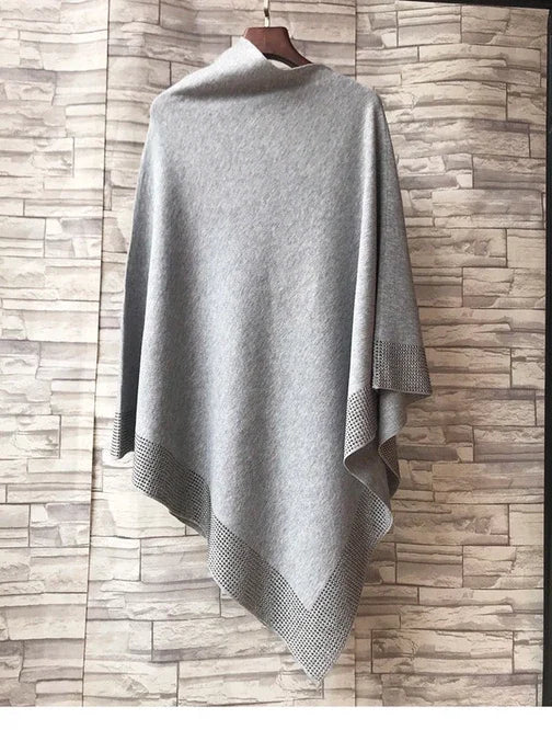 Contrast Trim Pointed Hem Poncho for Layering over Outfits