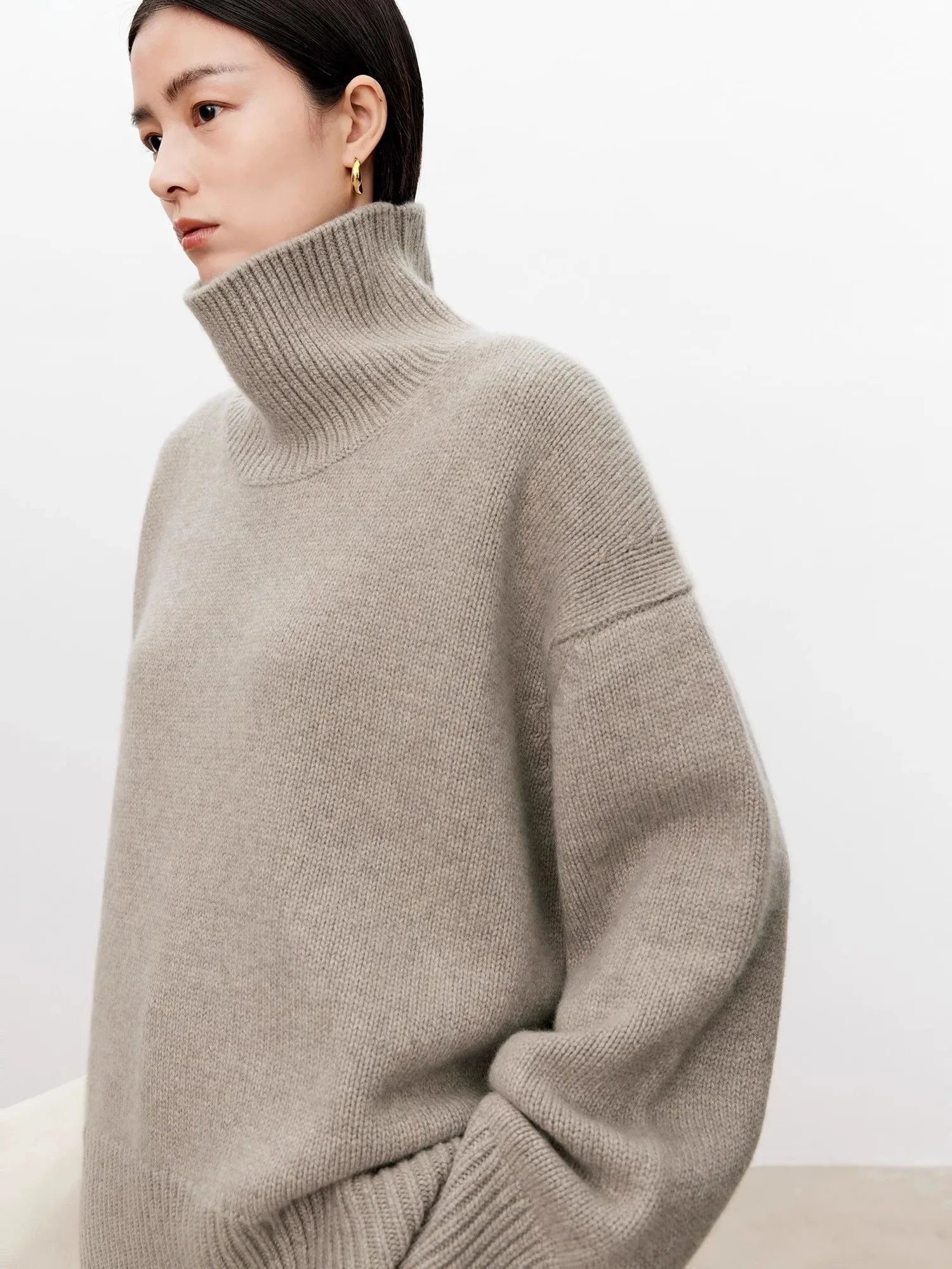 Women's Oversized Roll Neck Long Sleeve Sweater Casual Knit Layer