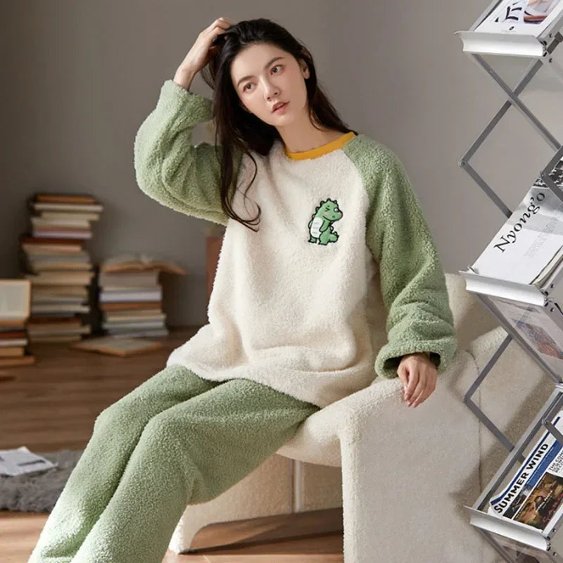 Women's Bear Print Long Sleeve Pajama Set with Top and Pants
