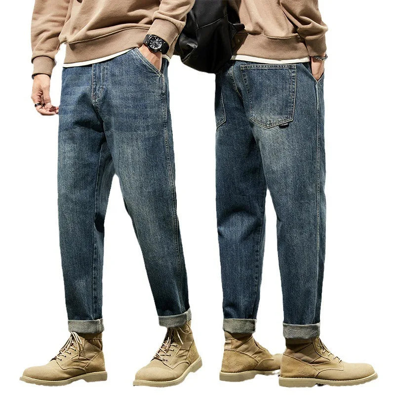 Men's Straight Leg Denim Jeans for Casual Everyday Wear