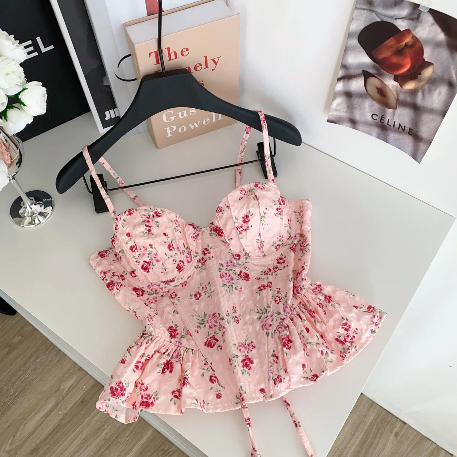 Women's Floral Print Crop Top with Ruffle Details and Cropped Length