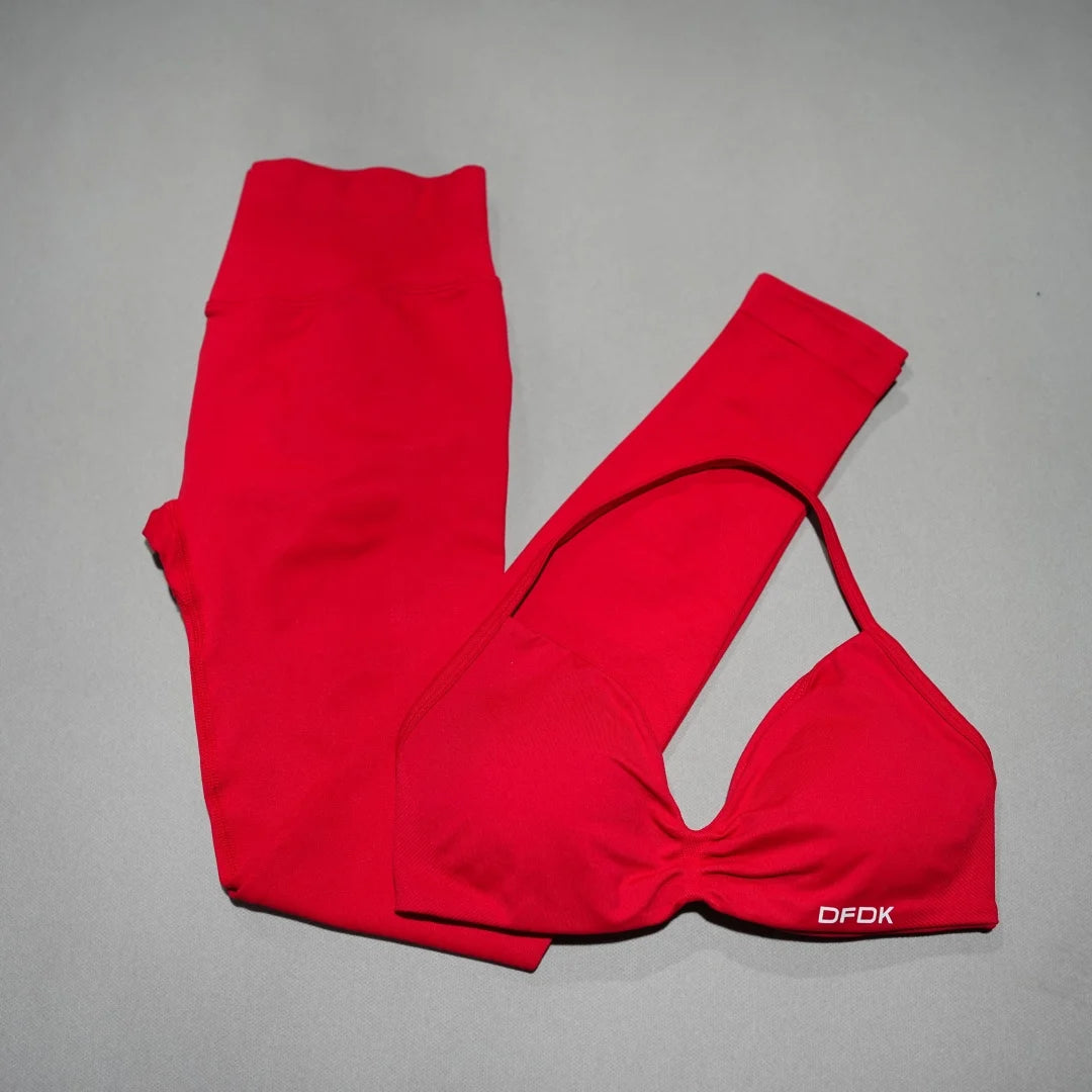 Women's Strappy Bra And Bottoms Yoga Set For Workout Outfits