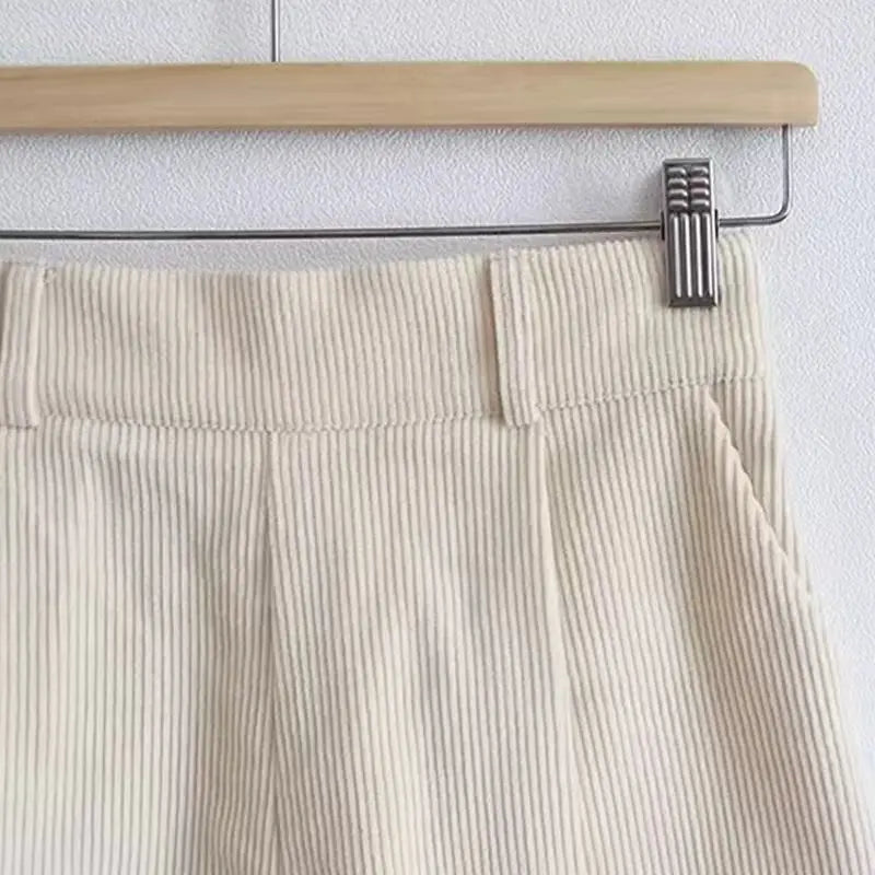 Women's 97% Cotton Corduroy High-Waist Shorts with Side Pockets for Everyday Wear