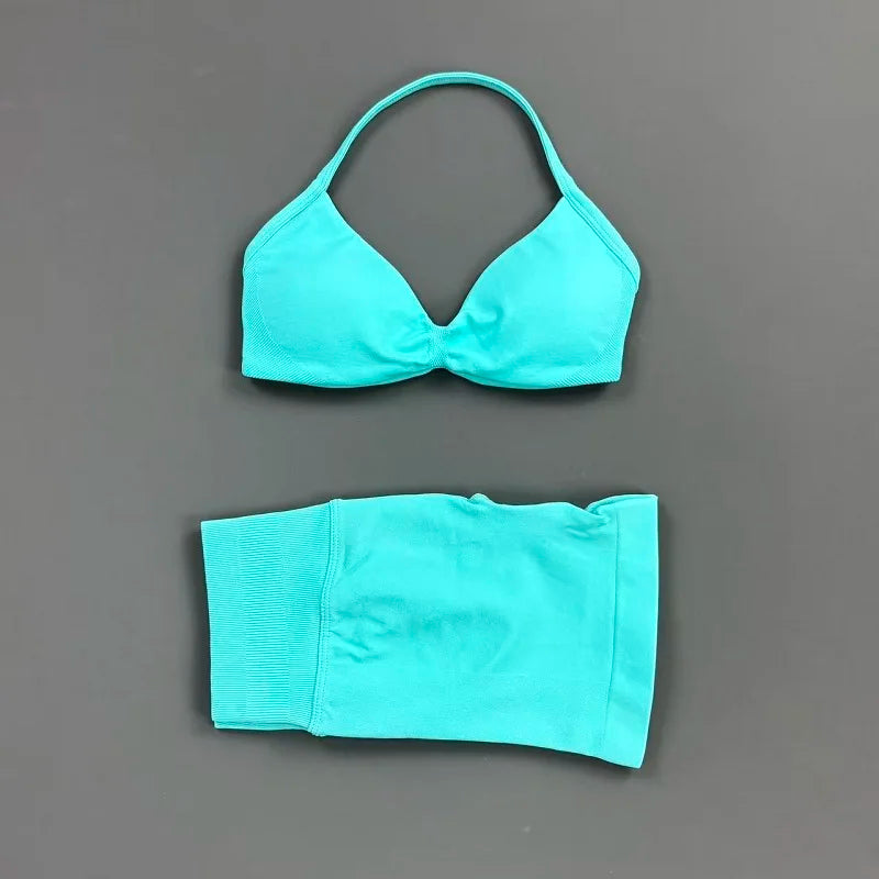 Women's Twist Front Bra And Shorts Yoga Set