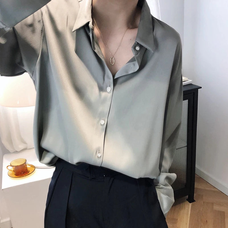 Women's Collared Long Sleeve Shirt
