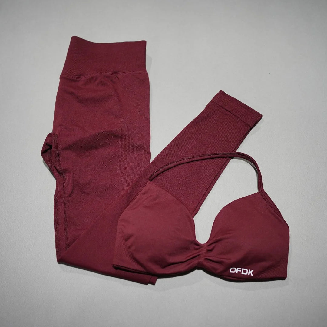 Women's Strappy Bra And Bottoms Yoga Set For Workout Outfits