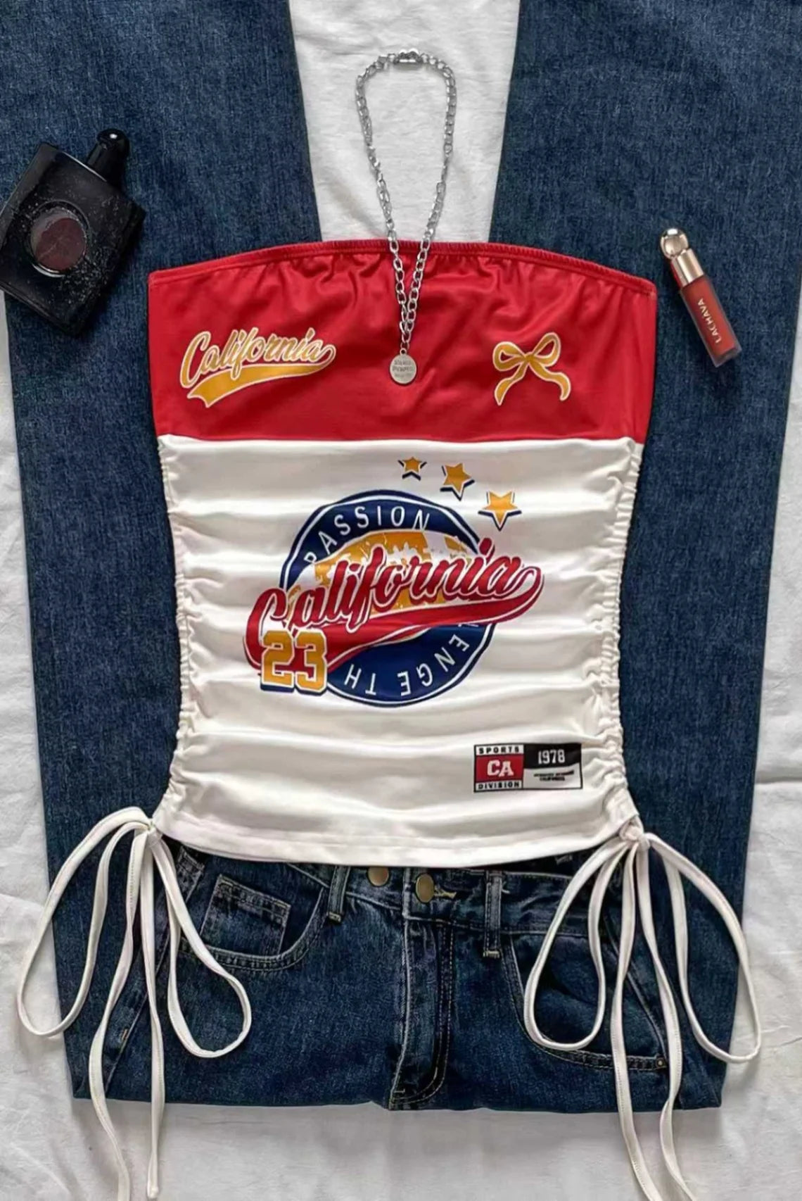 Women's Retro Graphic Strapless Crop Top with Side Drawstring Details