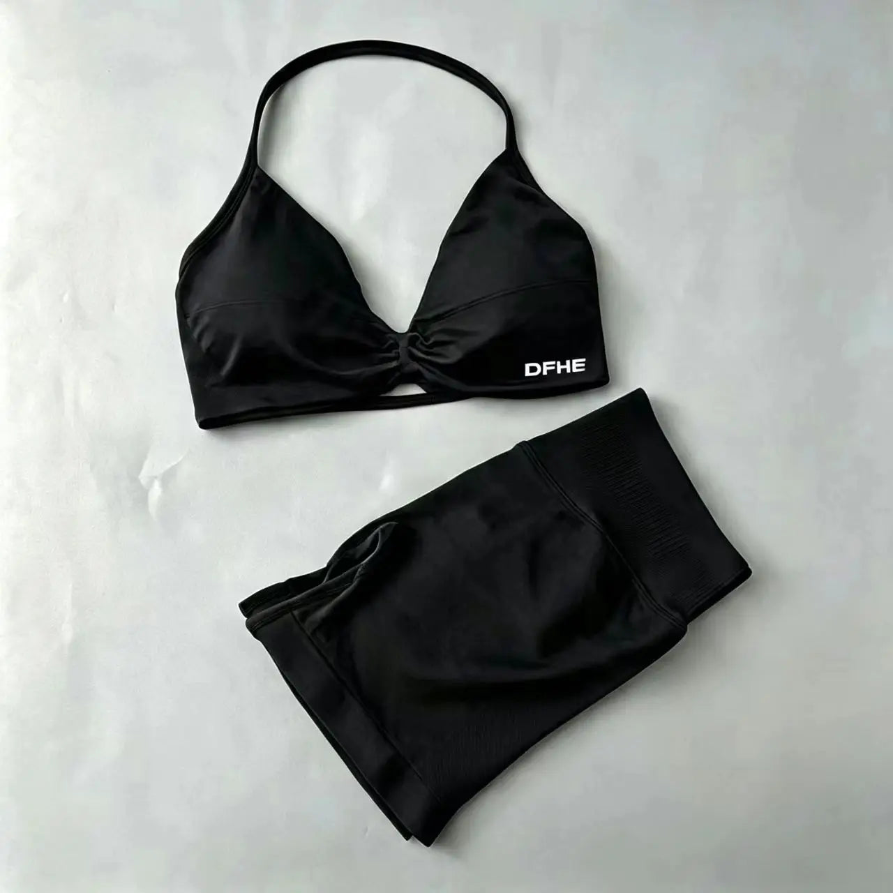 Women's Twist Halter Bra And Shorts Yoga Set