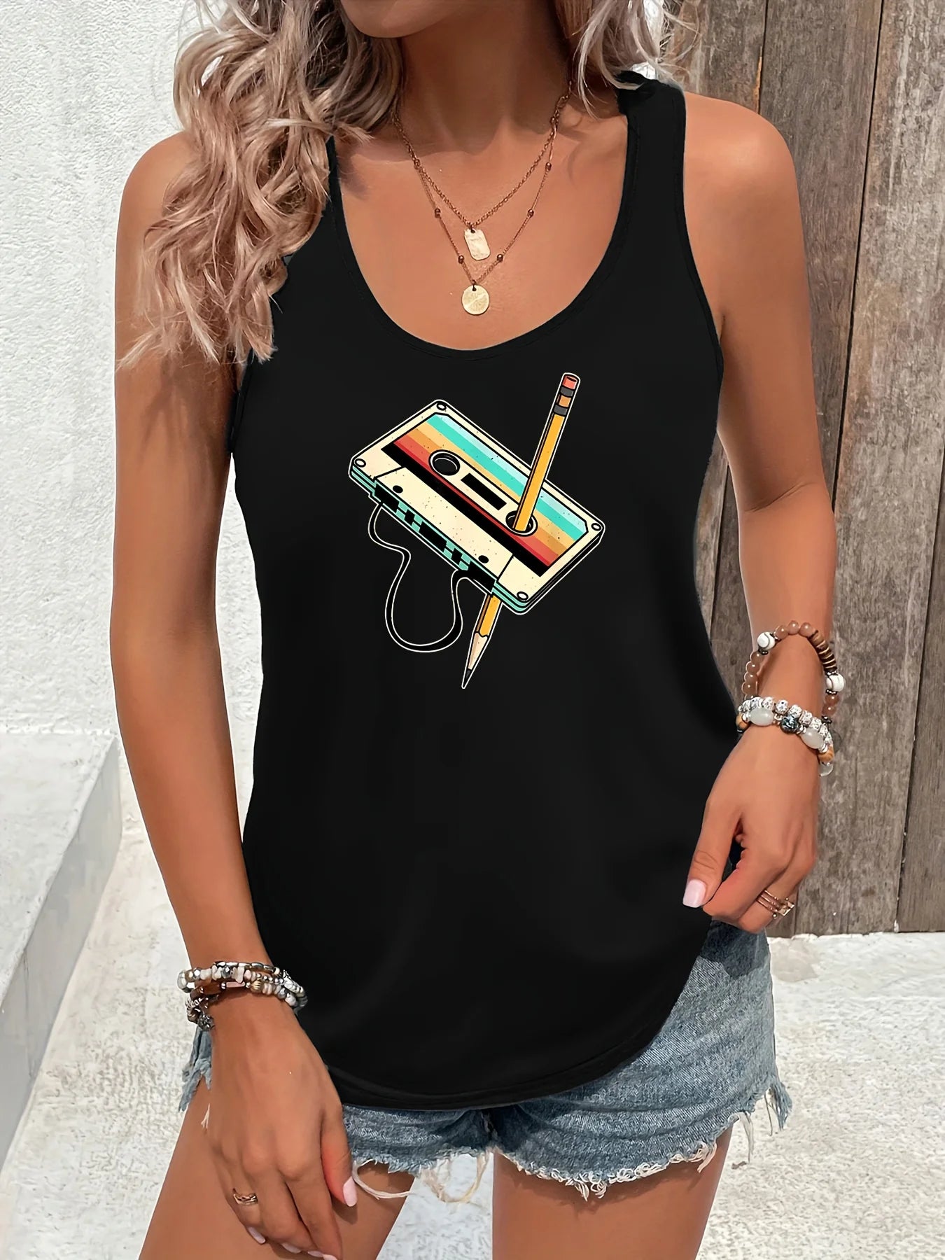 Women's Printed Polyester Tank Top with Round Neck and Relaxed Sleeveless Cut