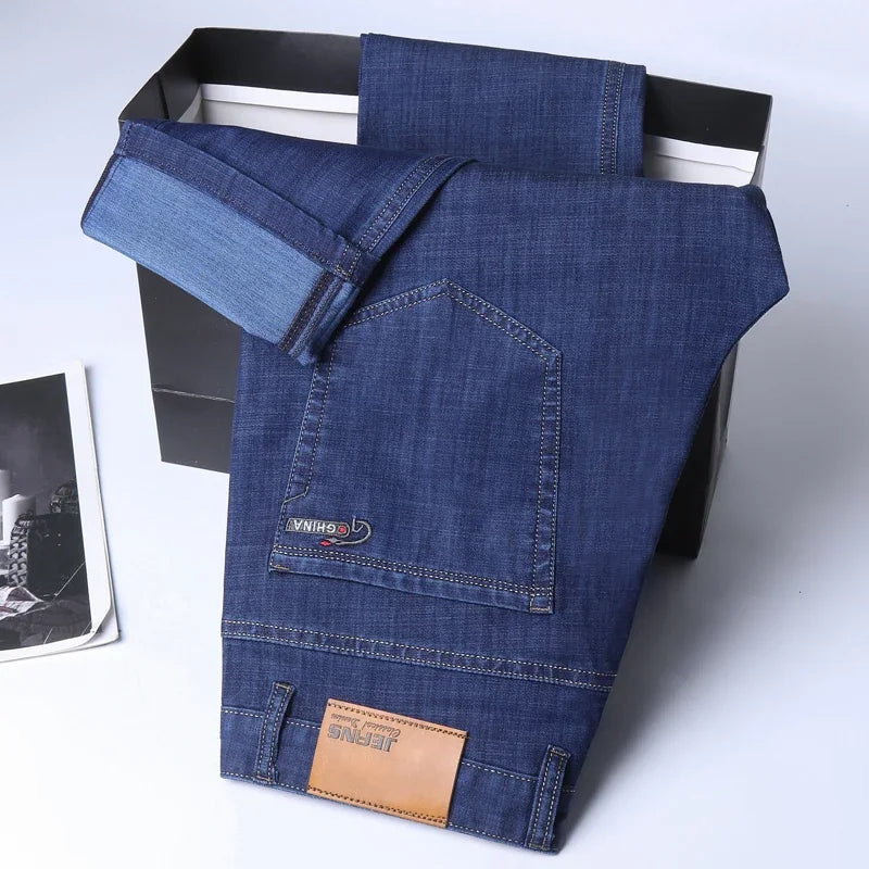 Men's Straight Leg Denim Jeans for Casual Everyday Wear