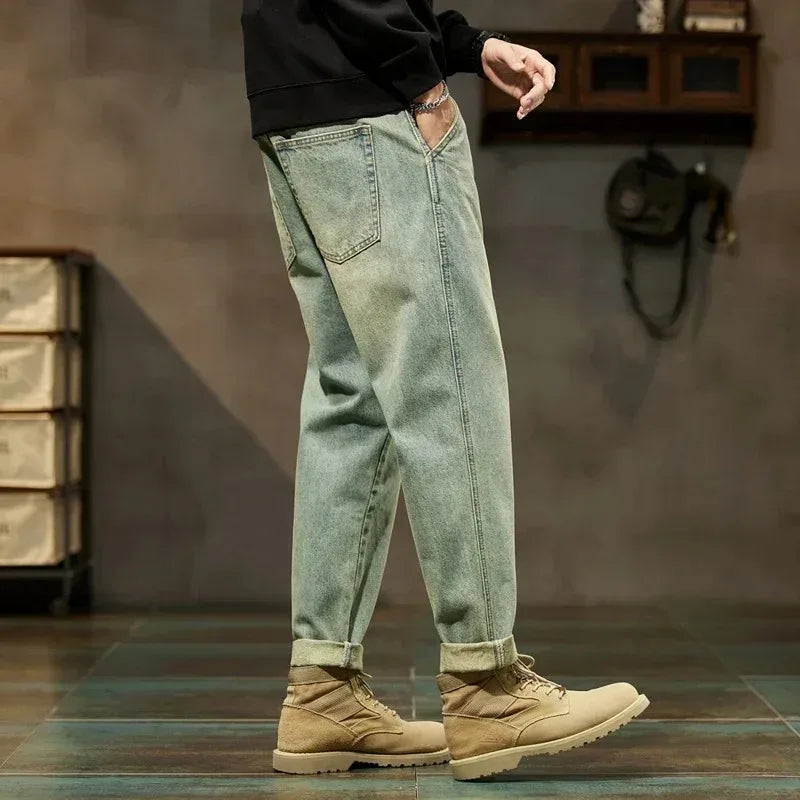 Men's Straight Leg Denim Jeans for Casual Everyday Wear