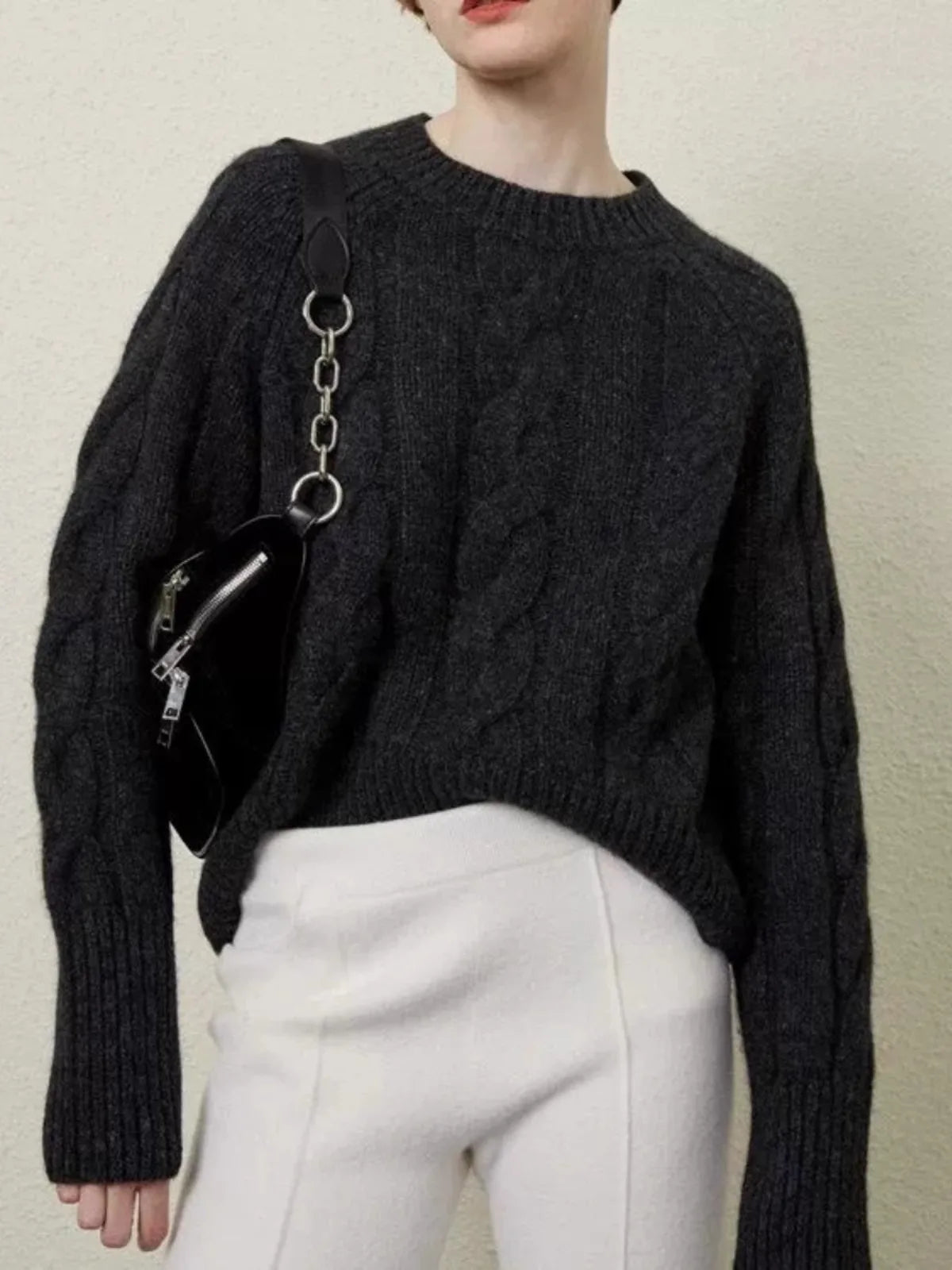 European autumn and winter cashmere sweater women's crewneck twist sweater loose cover to wear pure wool knitted bottom thick