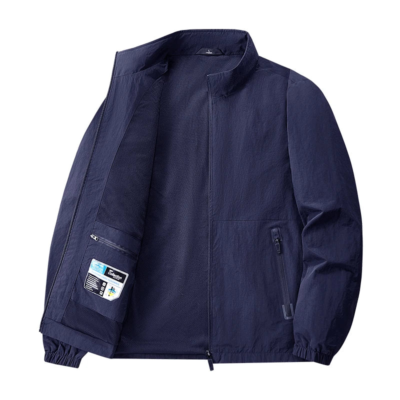 Hooded Long Sleeve Full Zip Outdoor Hiking Jacket with Pockets