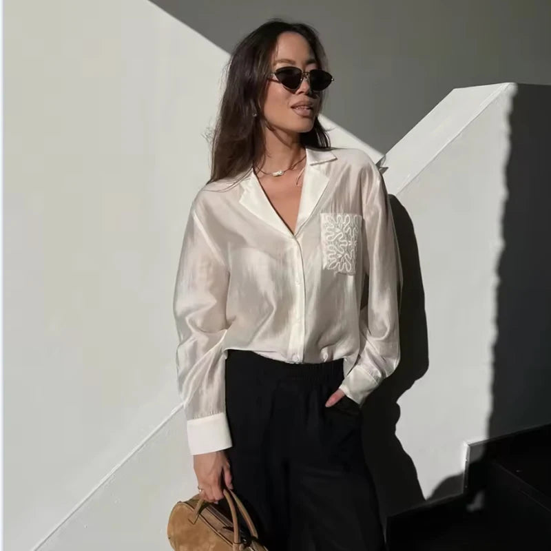 Women's Notched Collar Long Sleeve Pocket Shirt