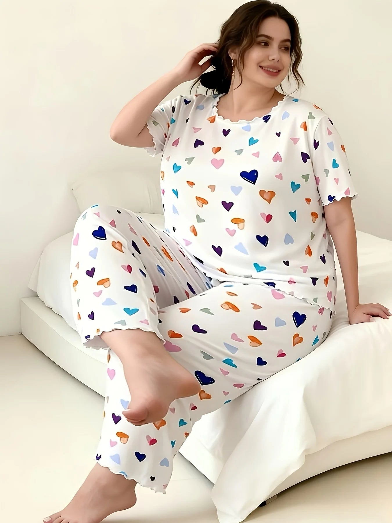 Women's Heart Print Short Sleeve Pajama Set with Top and Pants