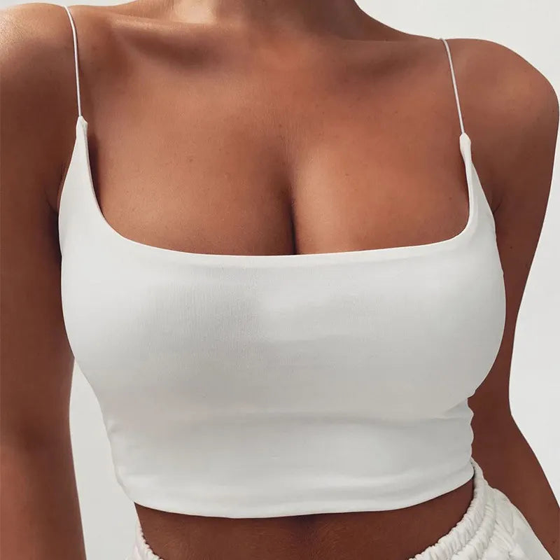 Women's Solid Bandeau Crop Top with Strapless Neckline and Fitted Shape