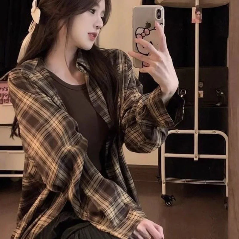 Women's Checked Collared Long Sleeve Shirt
