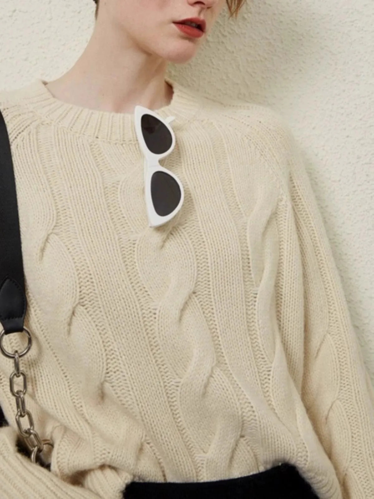 European autumn and winter cashmere sweater women's crewneck twist sweater loose cover to wear pure wool knitted bottom thick