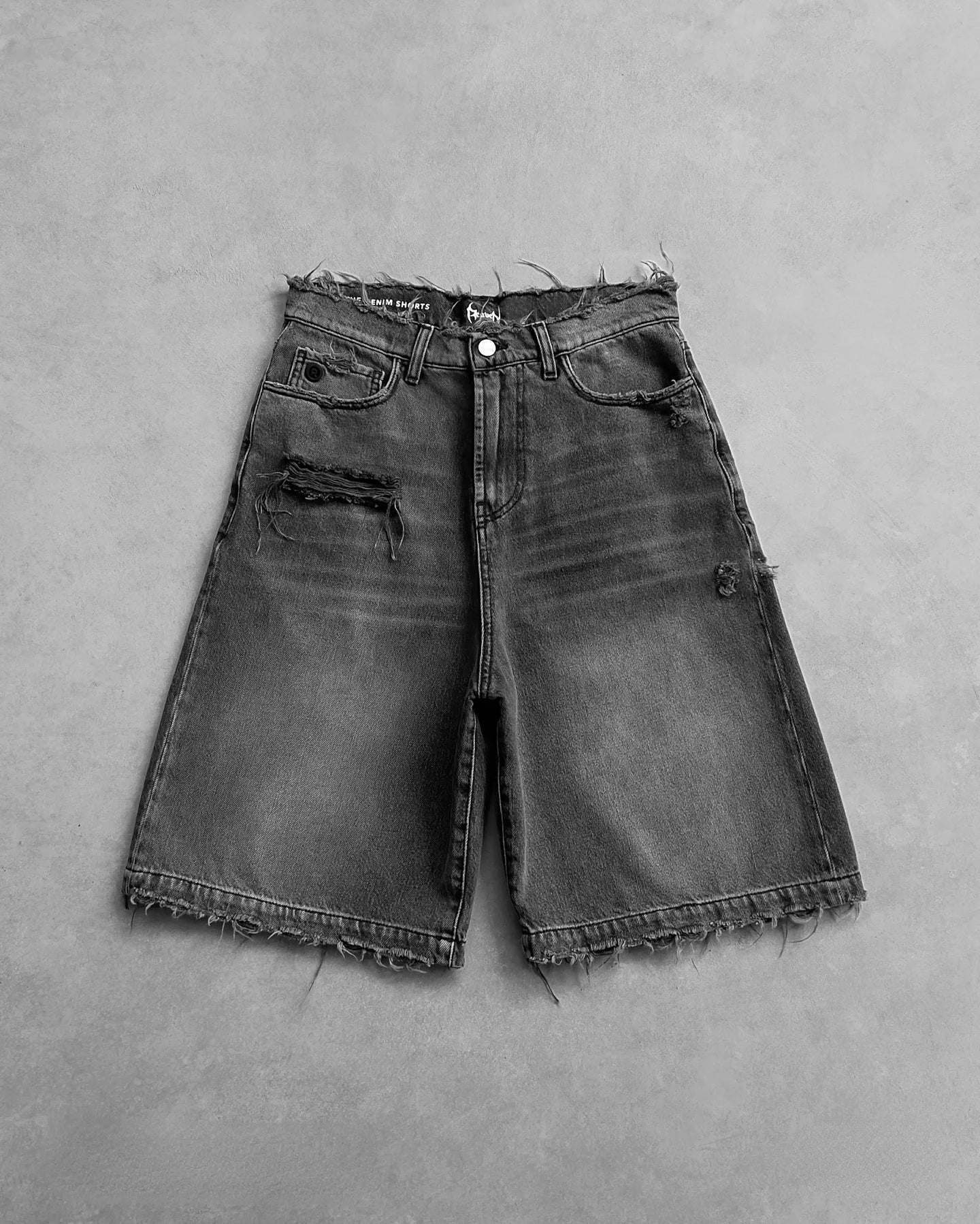 Men's Distressed Straight Leg Denim Jeans for Casual Everyday Wear