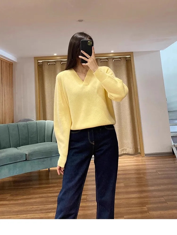 V-neck pure cashmere sweater women autumn and winter loose and versatile knitted sweater short wool base layer